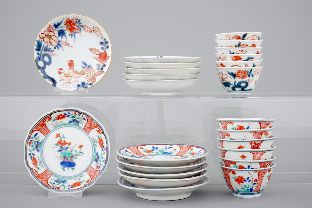 Twelve Japanese porcelain cups and saucers, Imari and Kakiemon, 18th C.