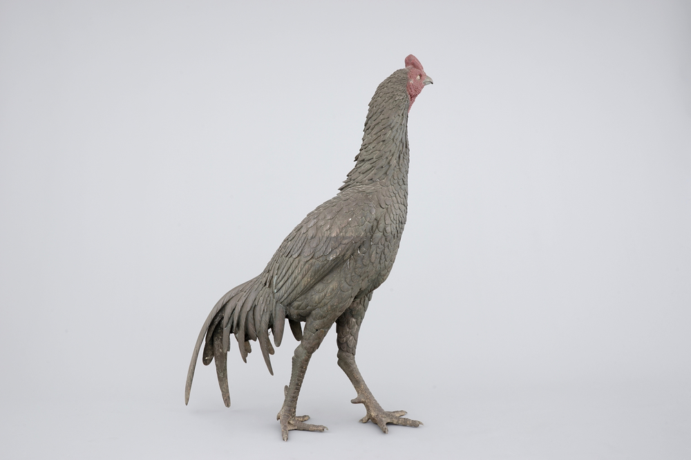 A large Japanese bronze fighting cock, 19th C.