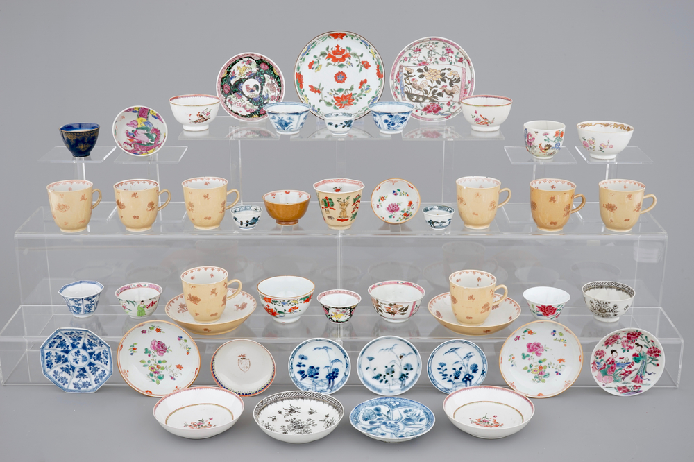 A big lot of Chinese cups and saucers, cafe au lait, famille rose, Kangxi and later (46 pcs. total)