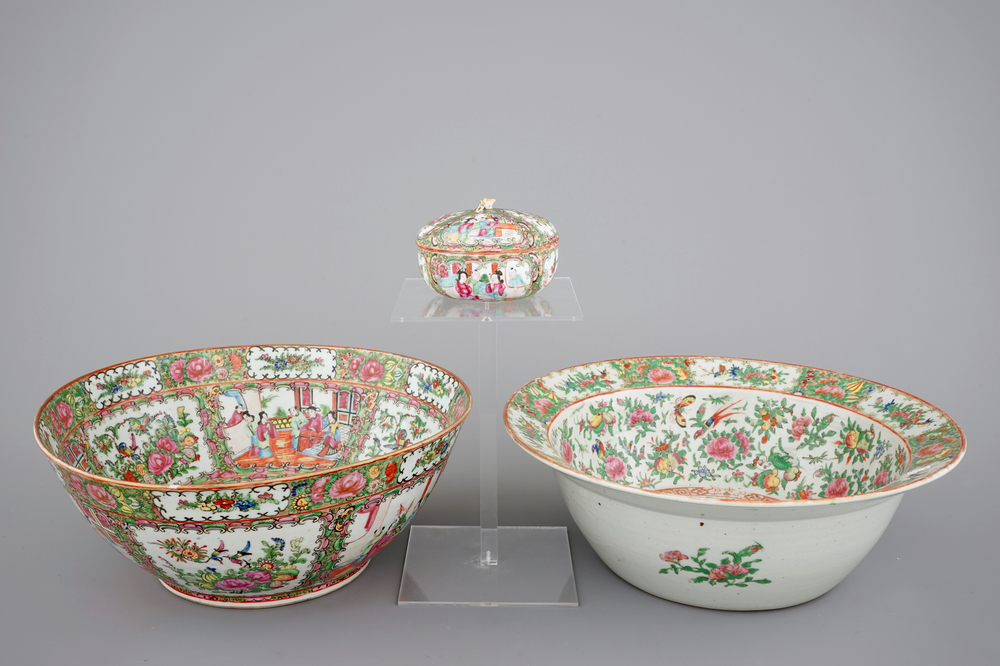 Two large Canton rose medallion bowls and a box with cover, 19th C.