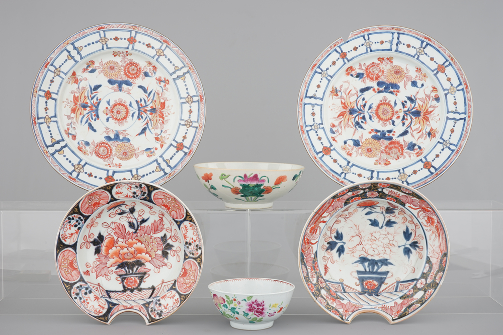 A pair of Chinese Imari-style porcelain dishes, two famille rose bowls and two Japanese Imari shaving bowls, 18th C.