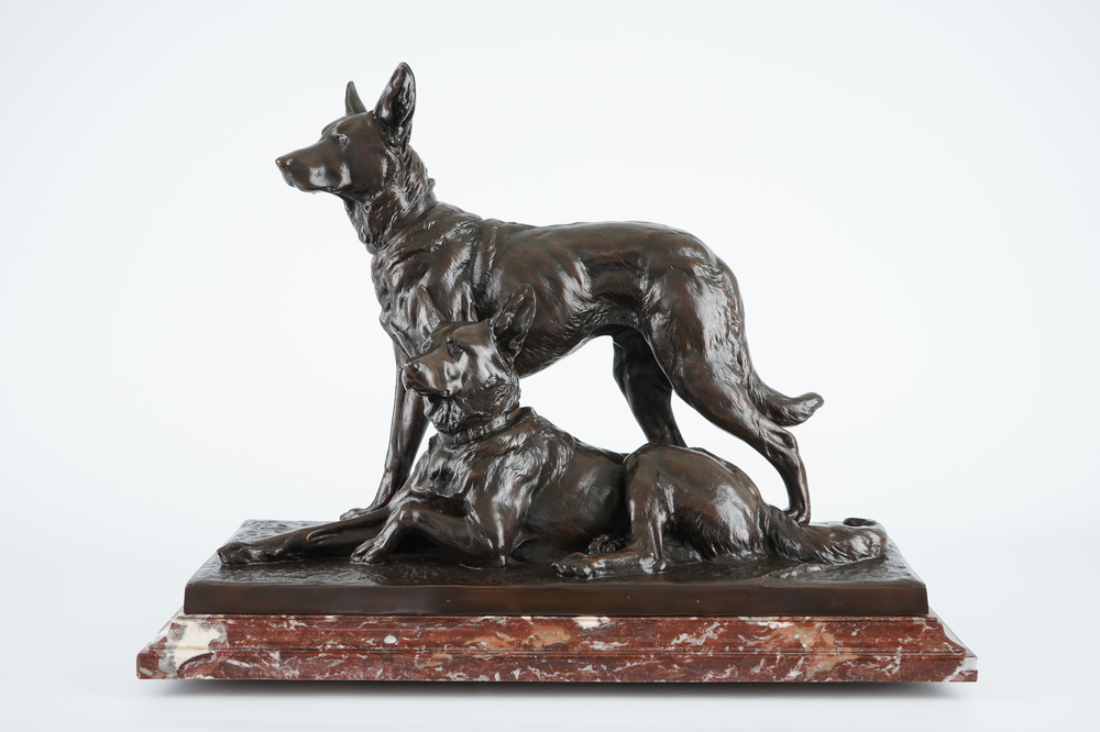 Charles Paillet (1871-1937): Two Alsatians, a bronze group