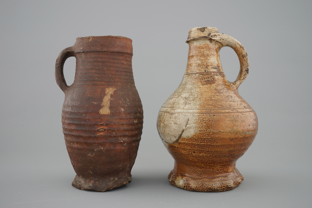 Two early saltglazed stoneware jugs, Raeren, 15/16th C.