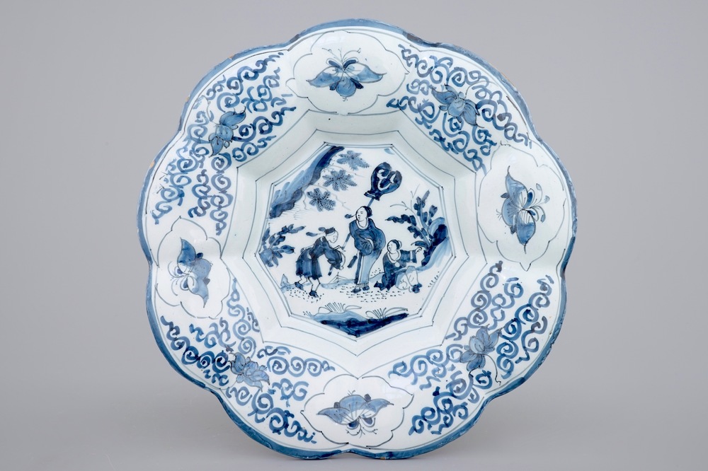 A blue and white Dutch Delft lobed chinoiserie dish, ca. 1700