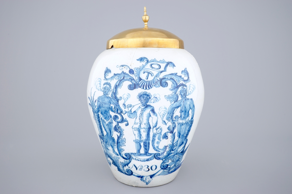 A very fine blue and white Dutch Delft tobacco jar, 18th C.