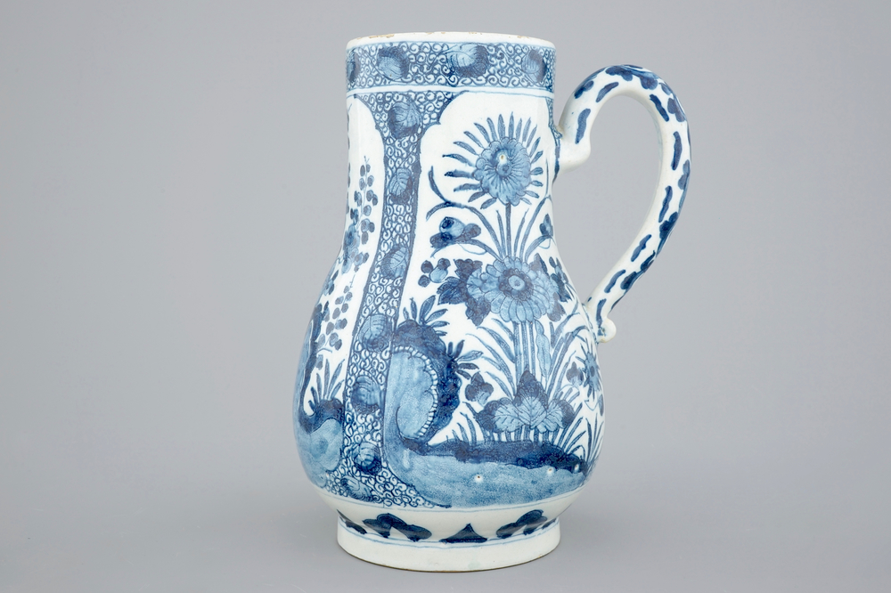 A blue and white Dutch Delft jug in Japanese style, ca. 1700