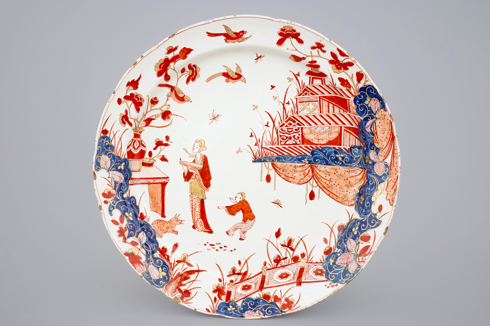 An exceptionally large Dutch Delft dor&eacute; imari dish with chinoiserie design, 18th C.