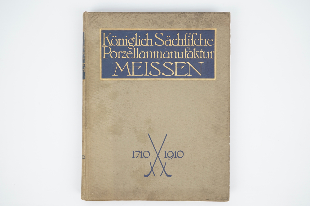 A large book on Meissen porcelain: K&ouml;niglich S&auml;chsische Porzellanmanufaktur Meissen, 1710-1910