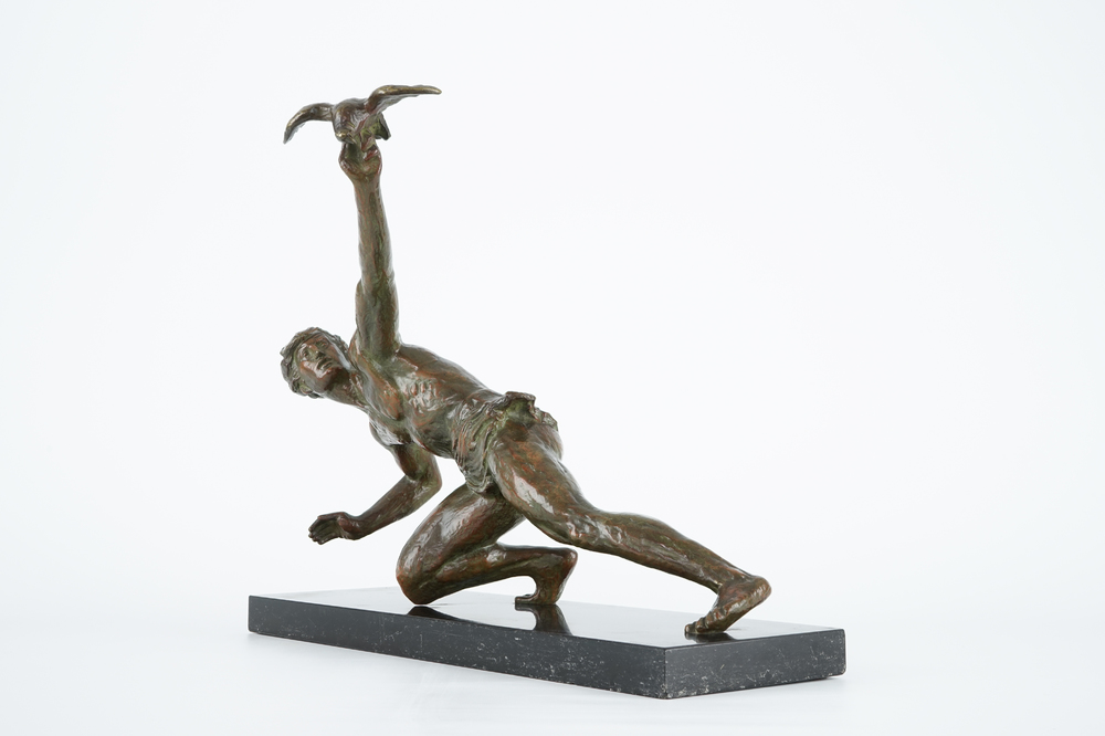 Alexandre Kelety (1918-1940), Un fauconnier, bronze sur socle en marbre