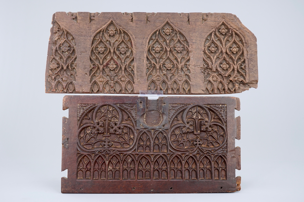 Two carved wooden panels of a trunk, 14/15th C.