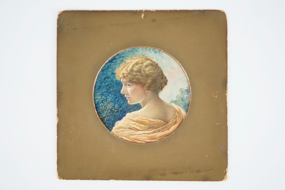 Monogramm&eacute; J.S., Portrait d'une femme, dat&eacute; 1908, aquarelle sur papier