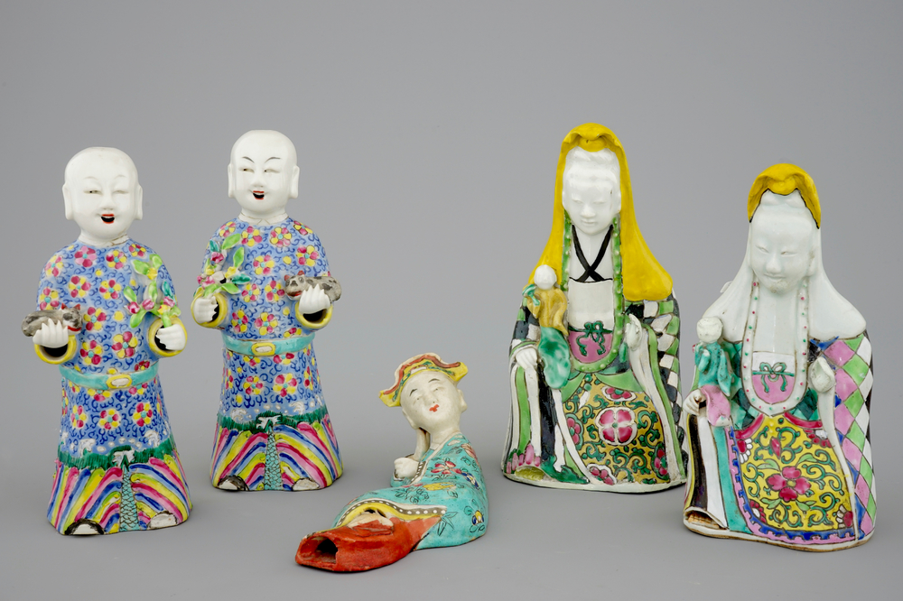A collection of five unusual Chinese famille rose figures, 18/19th C.