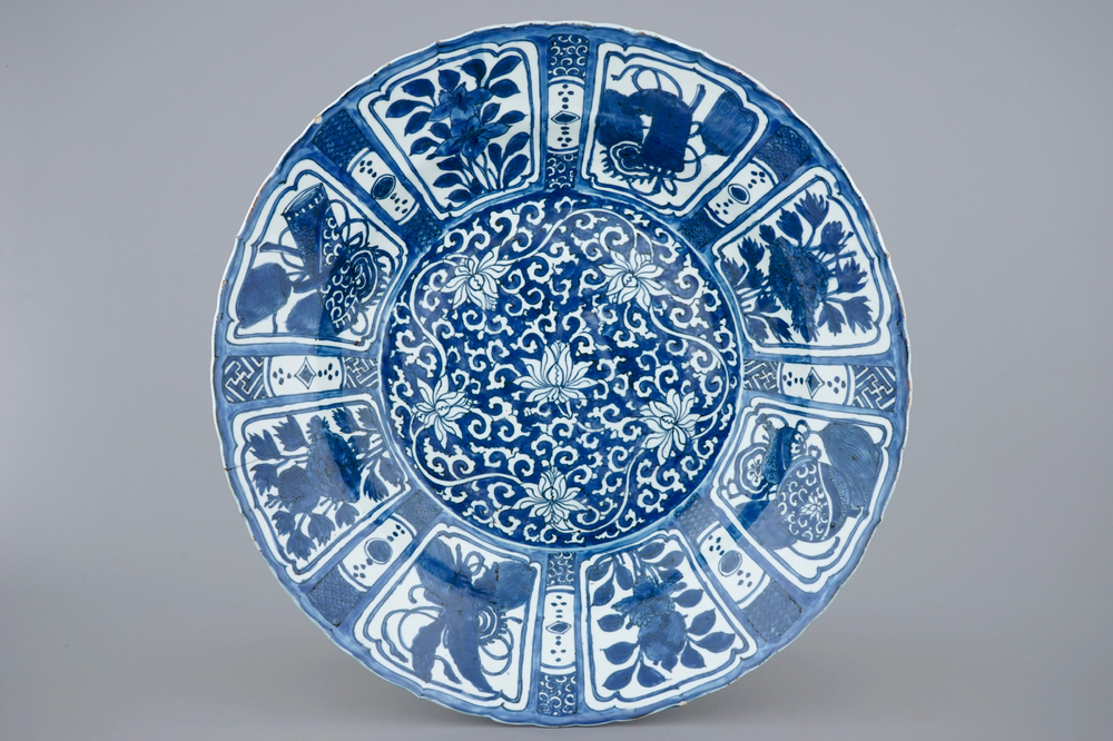 A massive blue and white Chinese kraak porcelain dish with lotus scrolls, Wanli, 1573-1619