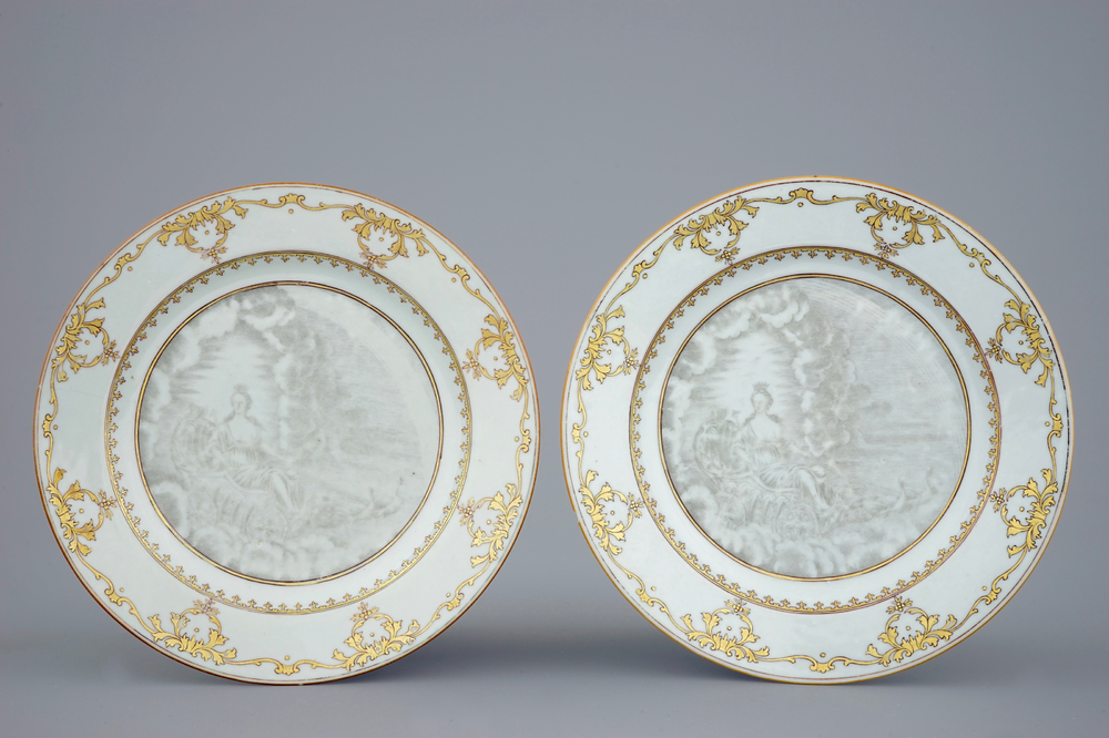 A pair of Chinese grisaille porcelain mythological subject plates, 18th C.