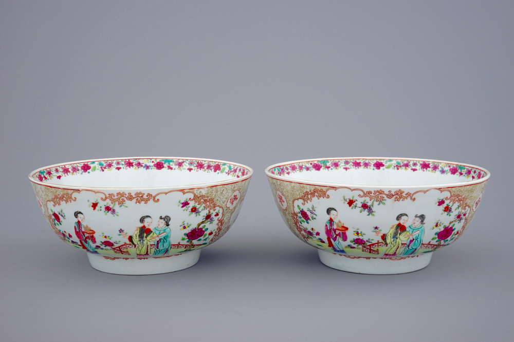 Een paar Chinese famille rose export porselein kommen, Qianlong, 18e eeuw