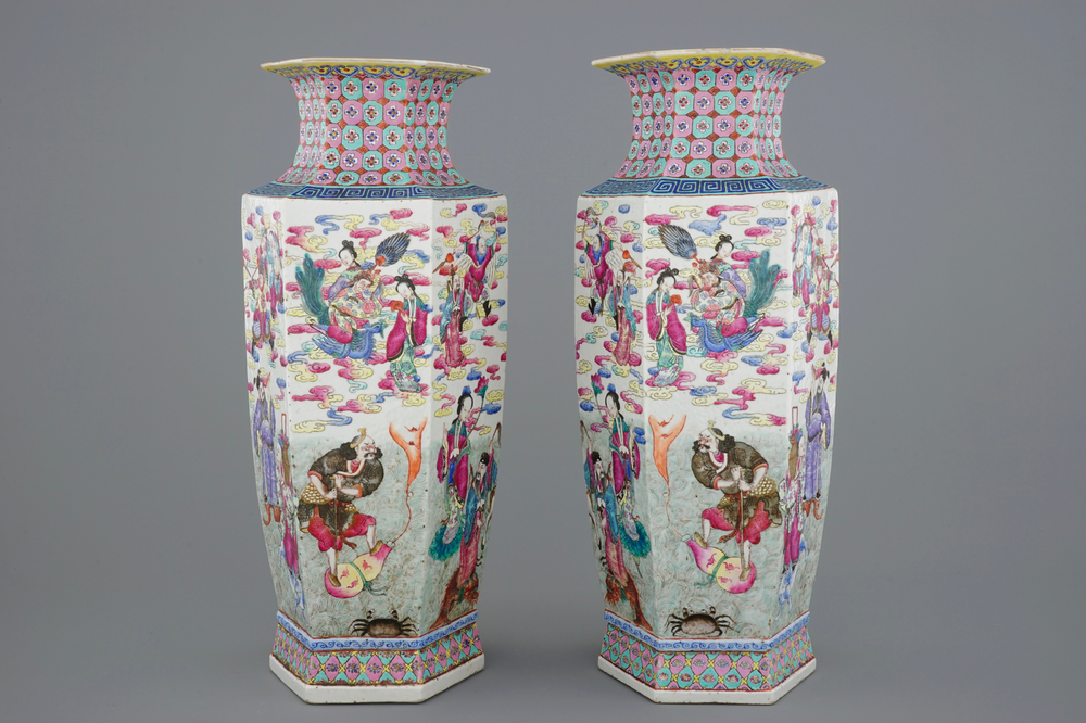 A pair of hexagonal Chinese famille rose vases, 19th C.