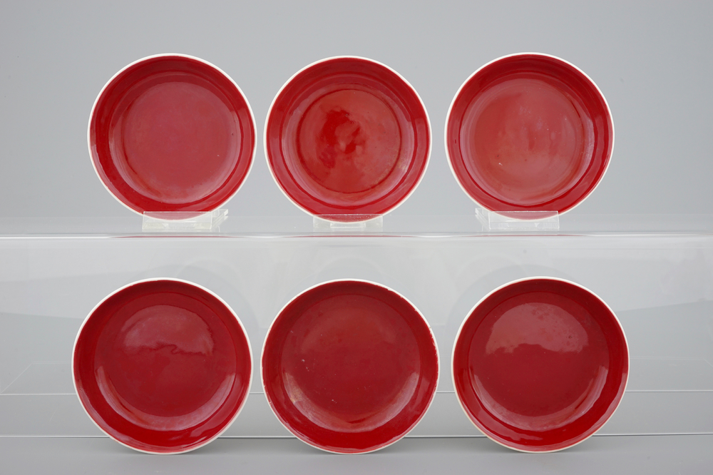 A set of 6 Chinese monochrome red saucer plates, 19/20th C.