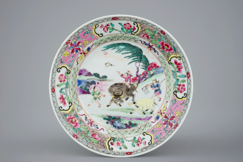 A Chinese famille rose plate with playing boys, Yongzheng, 1723-1735