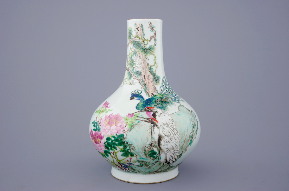 A Chinese qianjiang cai peacock and cranes vase, signed Ma Qing Yun, 19/20th C.