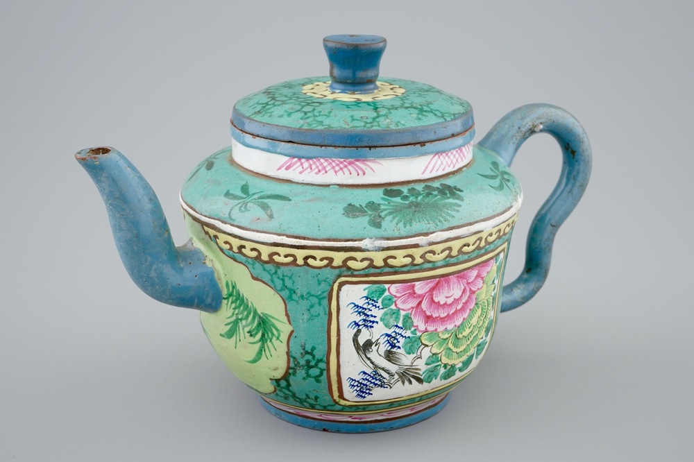 A Chinese enamelled Yixing teapot and cover, 19th C.