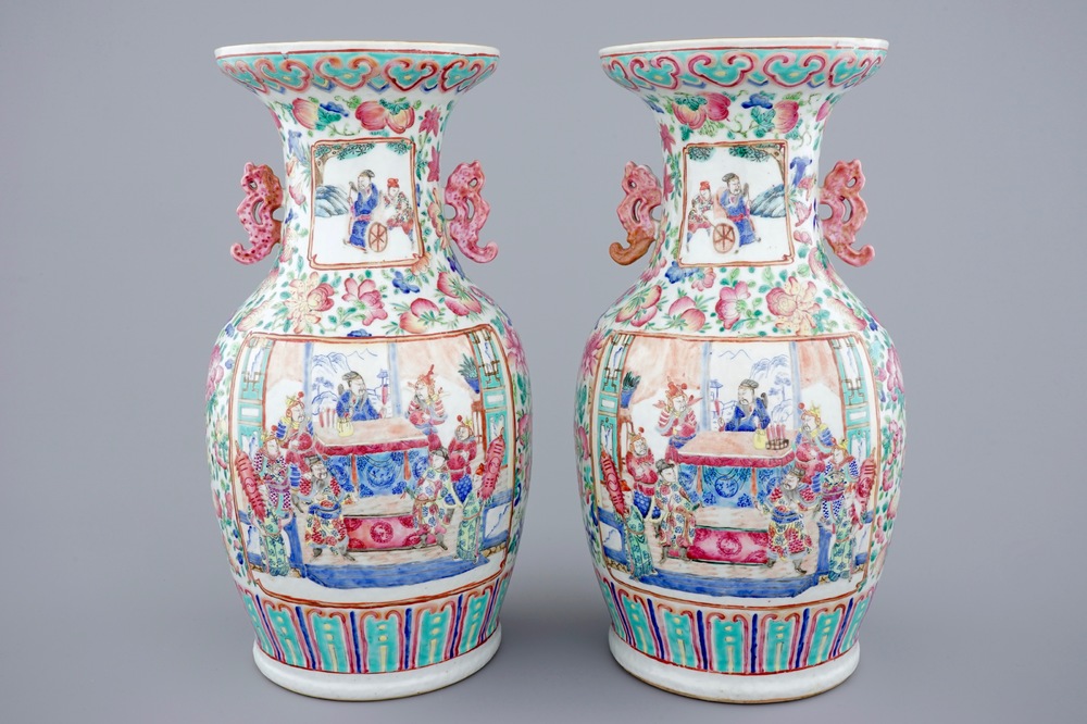 A pair of Chinese famille rose vases with warriors, 19th C.