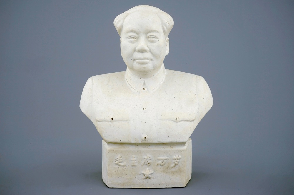 Een Chinese biscuit buste van Mao, 20e eeuw
