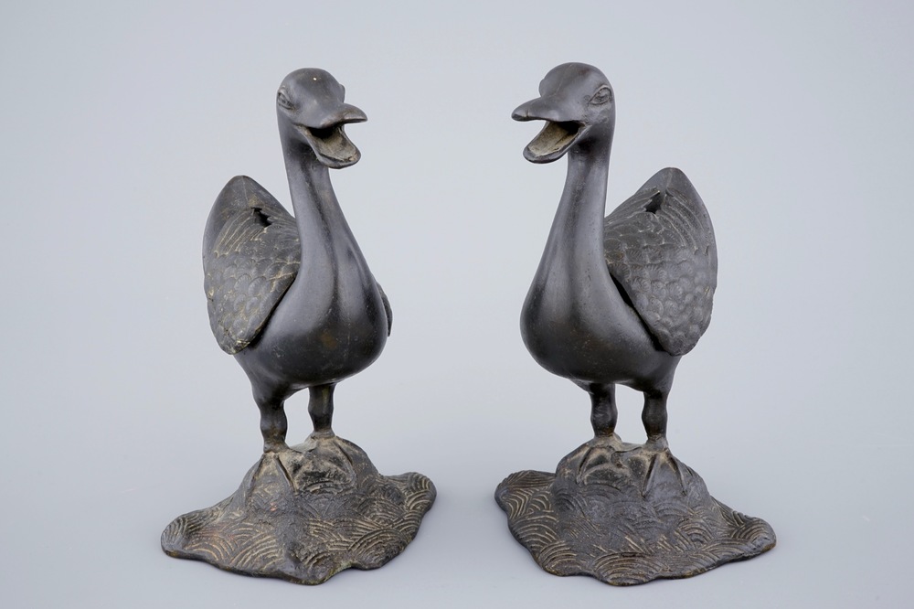 A pair of Chinese bronze duck-shaped incense burners, 18/19th C.