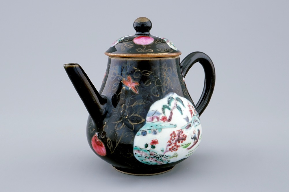 A Chinese famille noire teapot and cover, Yongzheng, 1723-1735