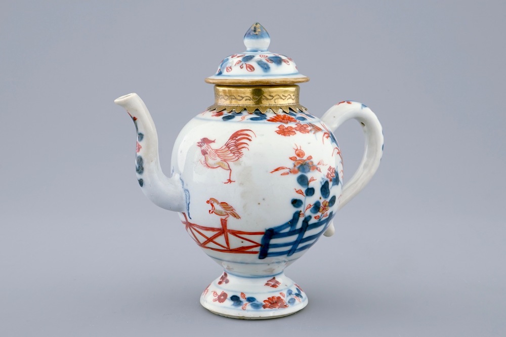 A Chinese Imari teapot and cover on foot with roosters, Kangxi