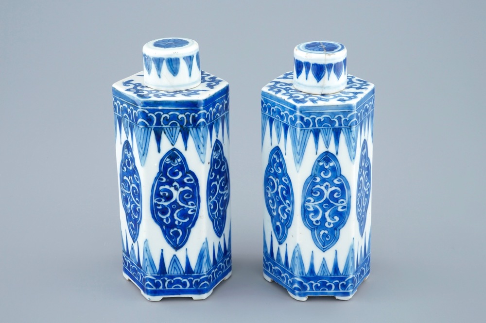 A pair of Chinese blue and white hexagonal tea caddies and covers, Kangxi