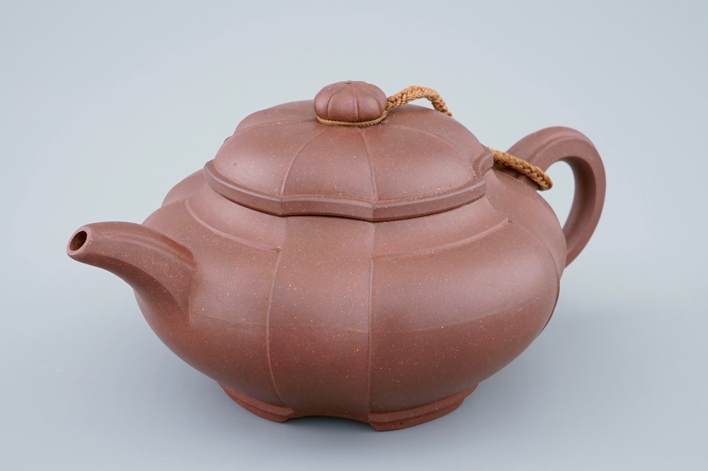 A Chinese Yixing teapot and cover marked for Pa Kua, Zhou Guizhen, 20th C.