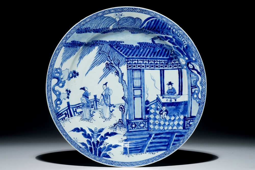 A Chinese blue and white charger with a scene from &quot;The Romance of the Western Chamber&quot;, Yongzheng