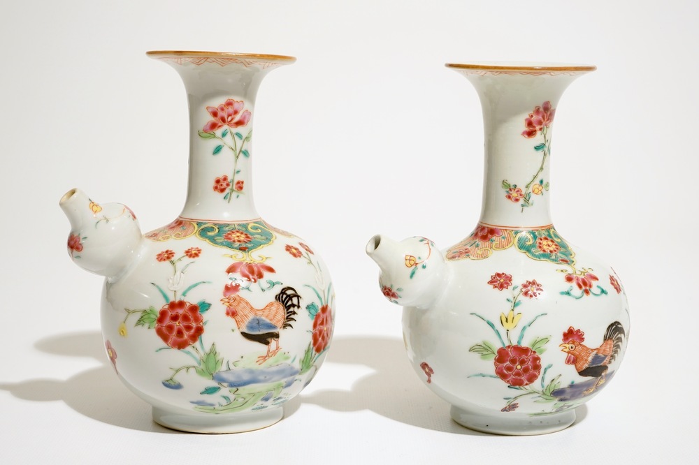 A pair of Chinese famille rose &quot;rooster&quot; kendis, Qianlong