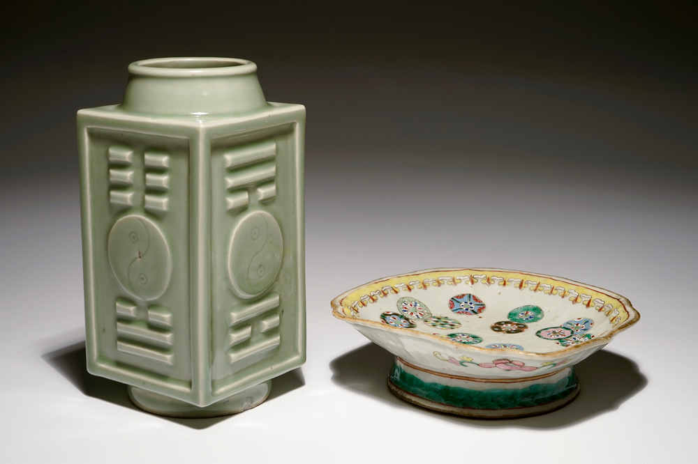 A Chinese celadon cong trigrams vase and a famille rose bowl, 19/20th C.