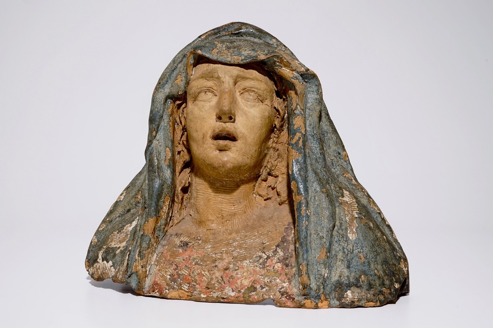 Une buste de la Madone en terre cuite polychrome, Italie, prob. Bologne, 16&egrave;me