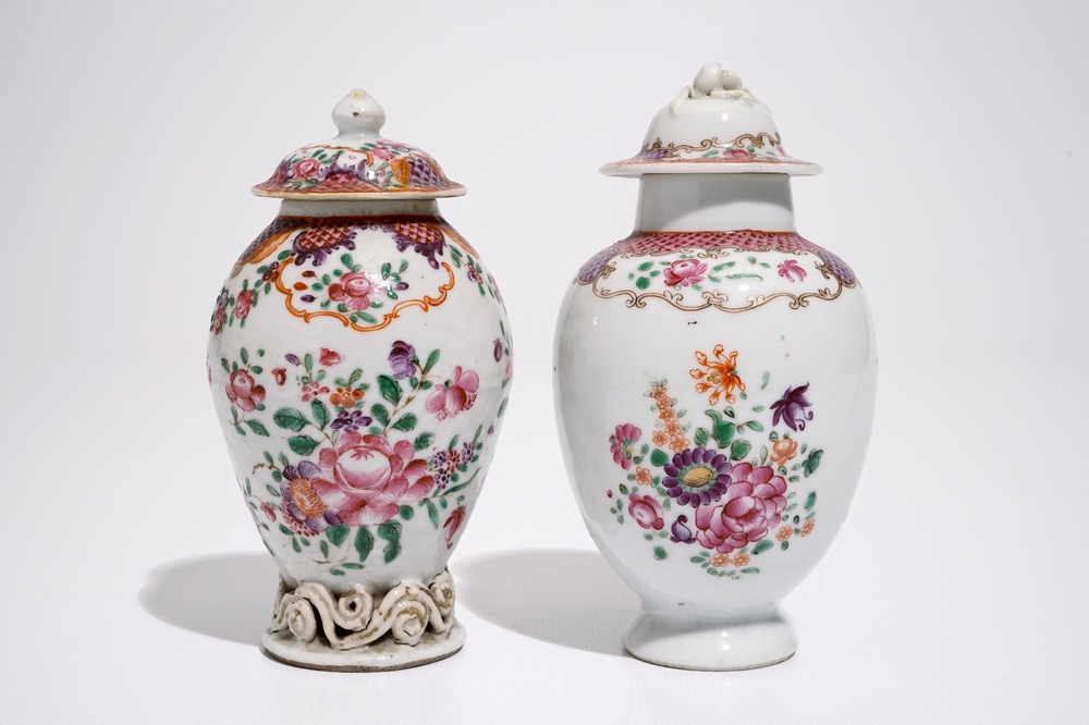 Deux bo&icirc;tes &agrave; th&eacute; en porcelaine de Chine famille rose, Qianlong