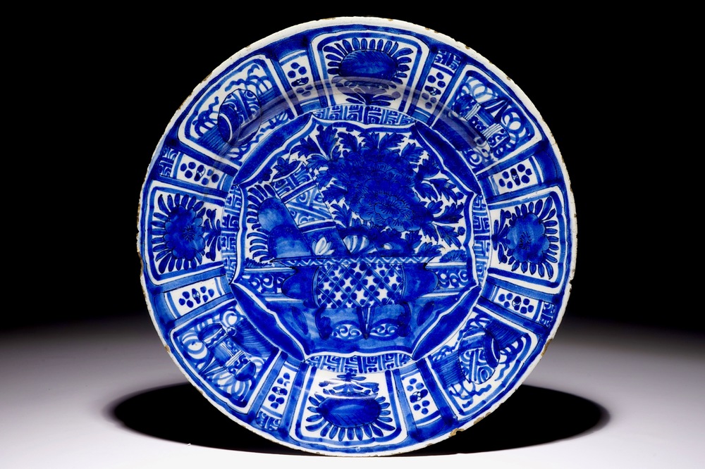 A Dutch Delft blue and white chinoiserie kraak-style dish, 1st quarter 18th C.