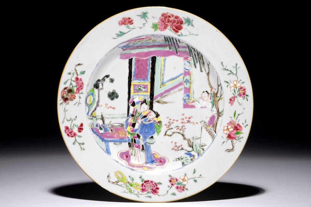 A Chinese famille rose &quot;Romance of the Western Chamber&quot; plate, Yongzheng