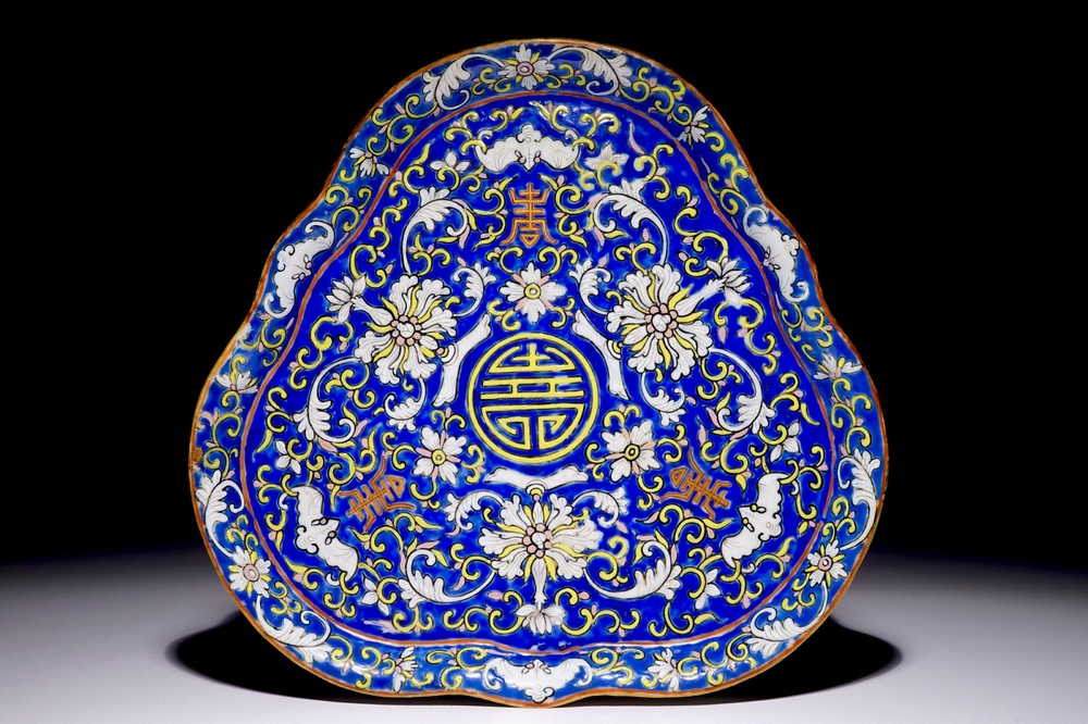 A Chinese polychrome triangular dish with &ldquo;Shou&rdquo; characters, 19th C.