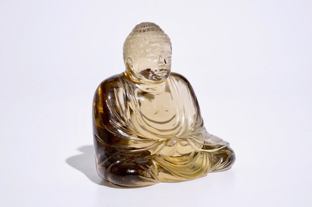 Un mod&egrave;le de Bouddha en crystal de rocher fum&eacute;, Chine, 19/20&egrave;me