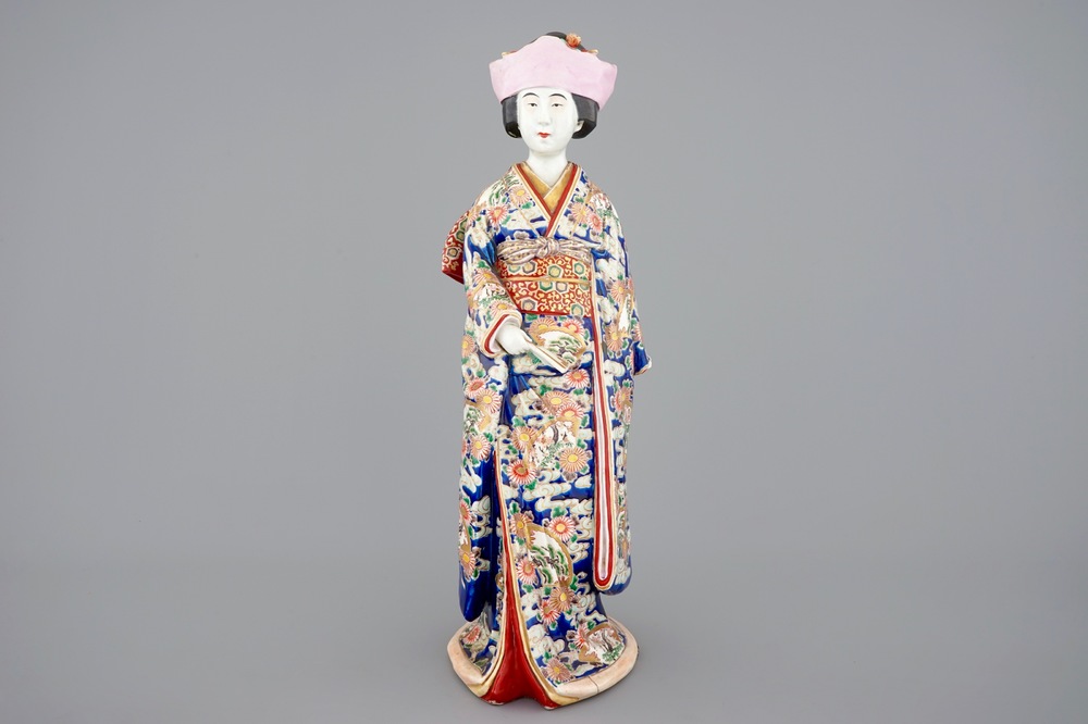 A large Japanese Kutani figure of a bijin, Meiji, 19th C.