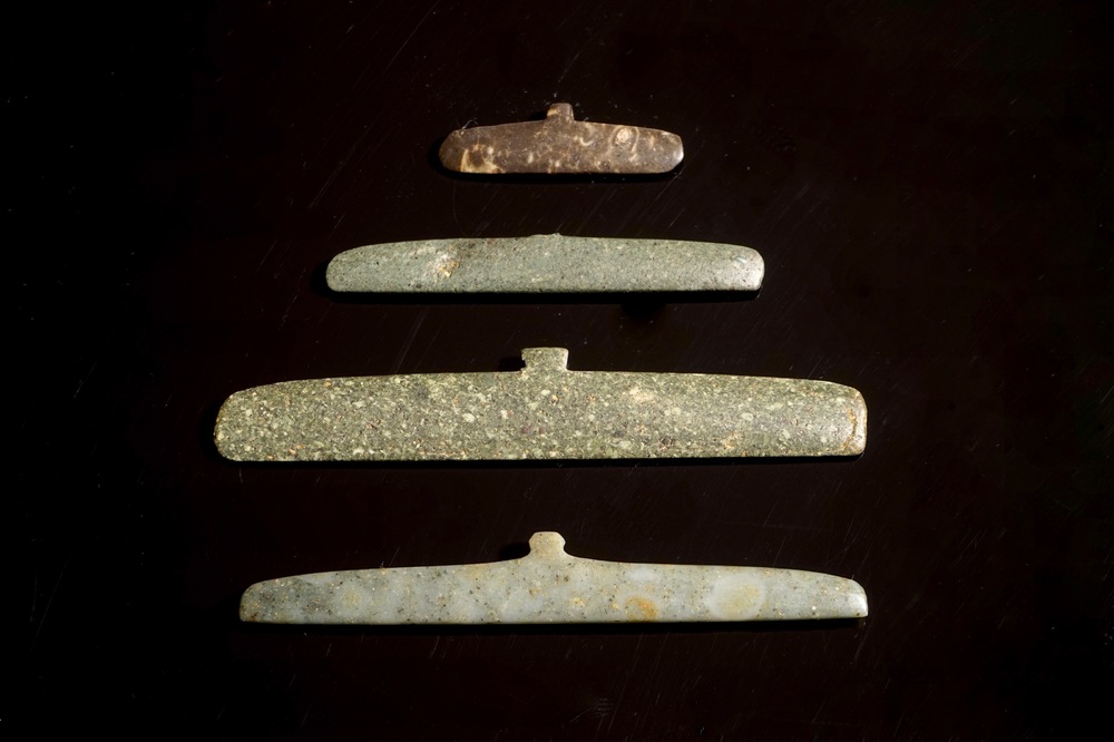 Vier pectoralen in serpentijn, Tairona cultuur, Colombia, 15/10e eeuw v.C.