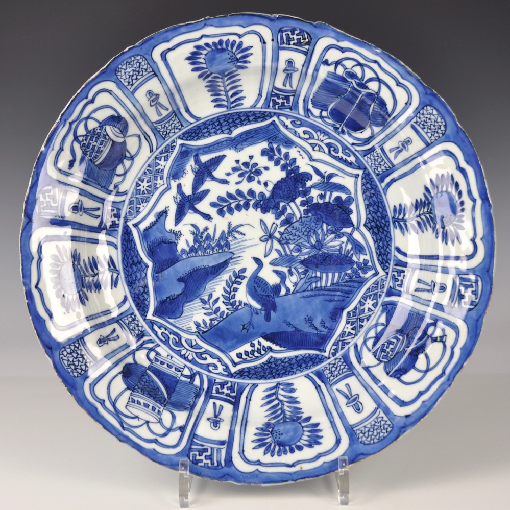 Een blauw-witte kraak porseleinen schotel met eenden, Ming, Wanli