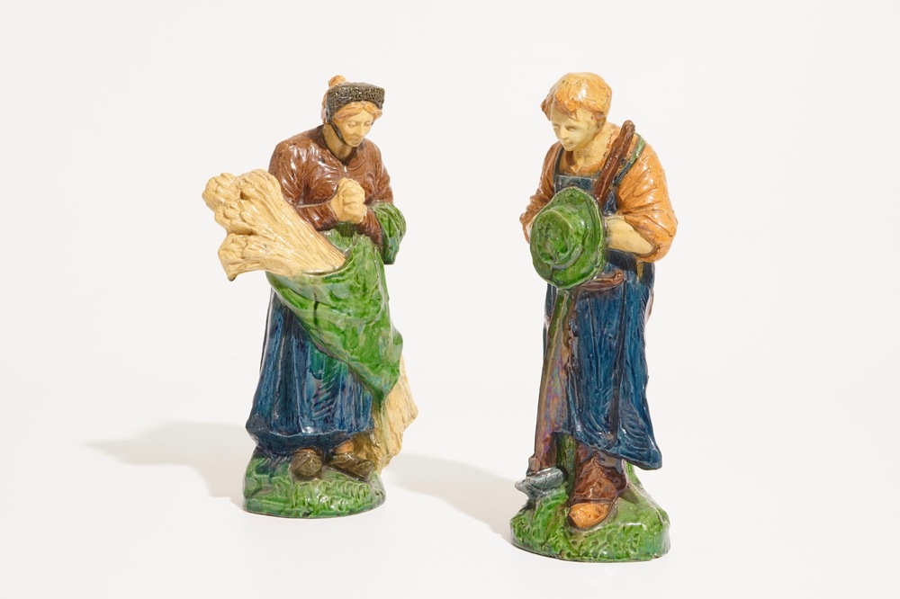 Deux figures en poterie flamande de la s&eacute;rie &quot;Les 4 saisons&quot;, prob. ateliers de Laigneil, 20&egrave;me