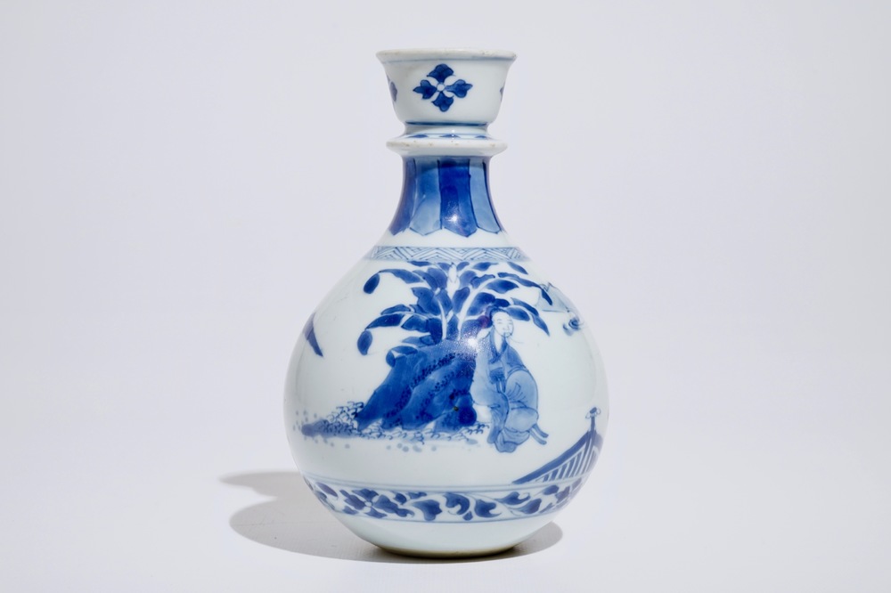 A Chinese blue and white vase or huqqa base, Kangxi