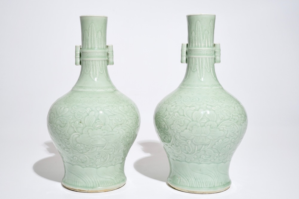 A pair of Chinese incised celadon-glazed arrowhead vases, 19th C.