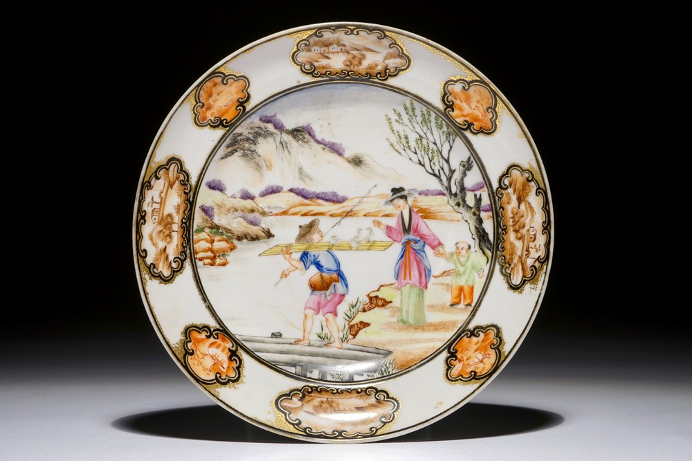 Une assiette en porcelaine de Chine famille rose &agrave; d&eacute;cor &quot;Rockefeller&quot;, Qianlong