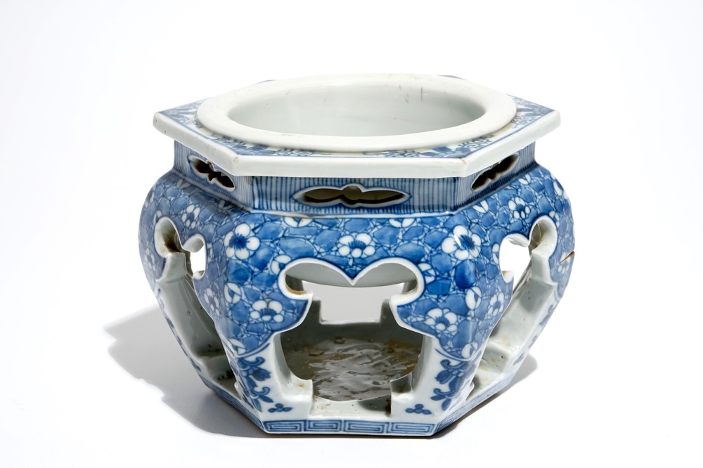 A Chinese blue and white hexagonal tea cup basin or kensui with prunus on cracked ice, Kangxi