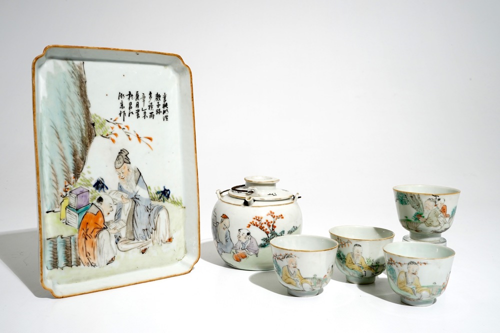 Een Chinees qianjiang cai theeservies met figurendecor, 19/20e eeuw