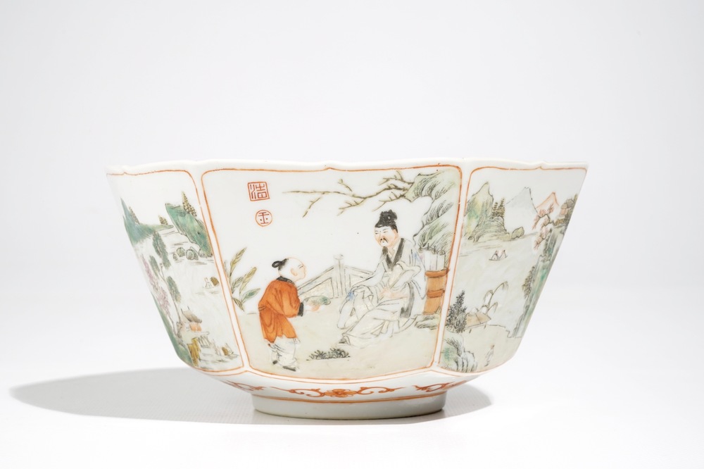 A Chinese hexagonal famille rose bowl, Jiaqing mark, 19/20th C.
